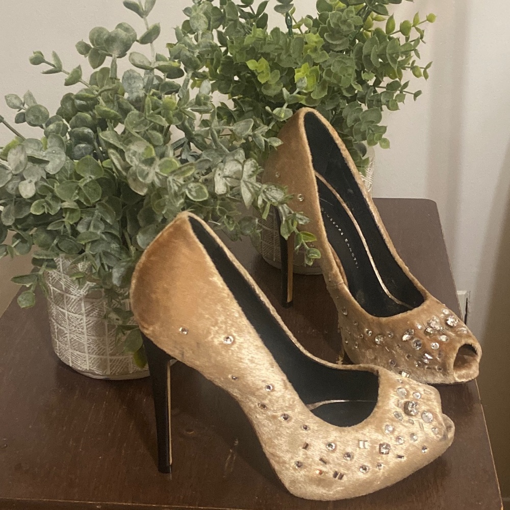 Giuseppe Zanotti velvet peep toe heels (size 36) with Swarovski crystals